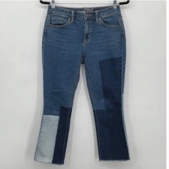 Universal Thread Patchwork Capri High-Rise Jeans With small Flare - Picture 2 of 5